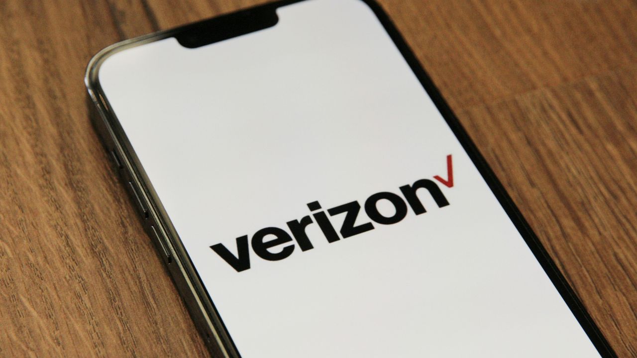 VZ Stock Analysis: Verizon Communications Inc.